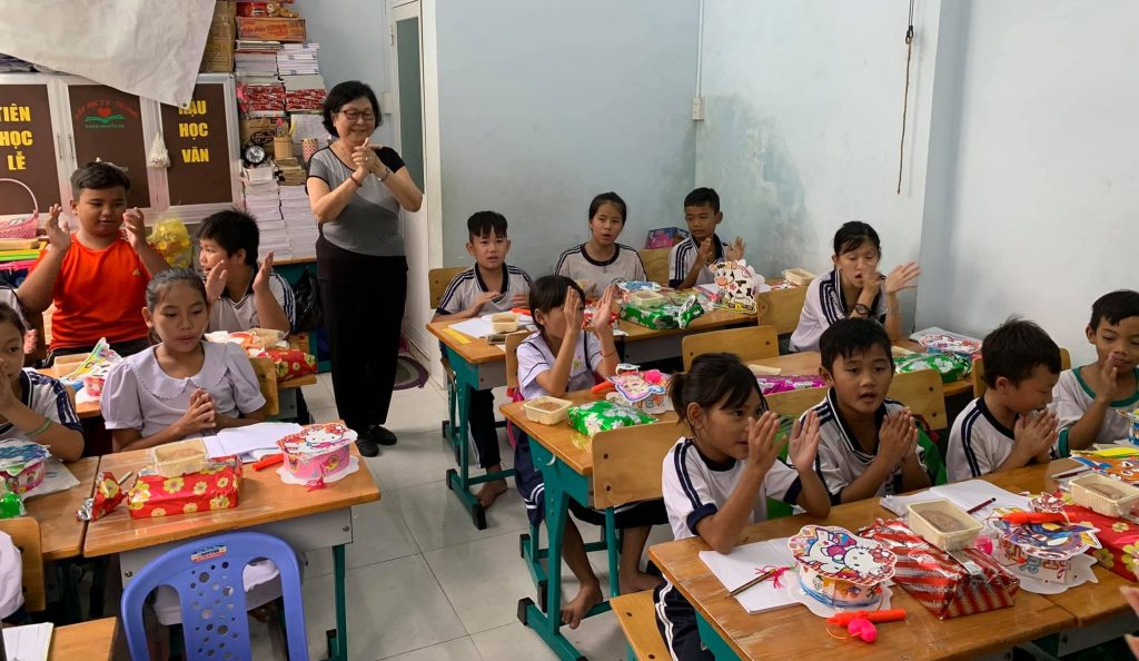 Trung thu 2020 - Lớp học tình thương khóm Nguyễn Du