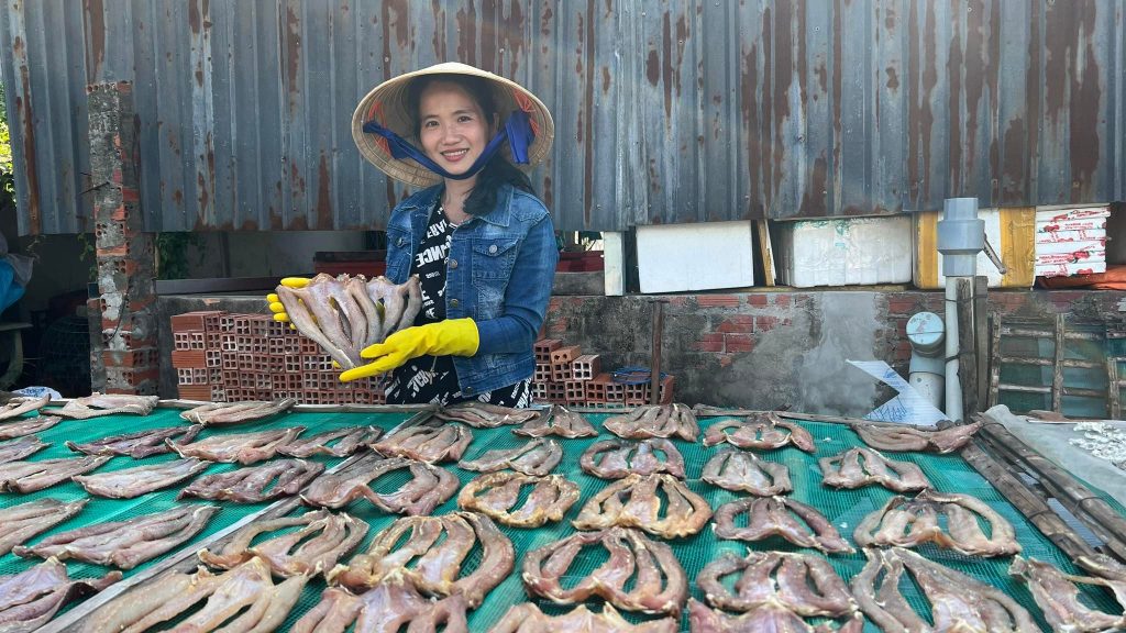 Khô cá lóc Kim Loan Chợ Mới